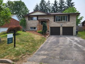 109 White Oak Place
